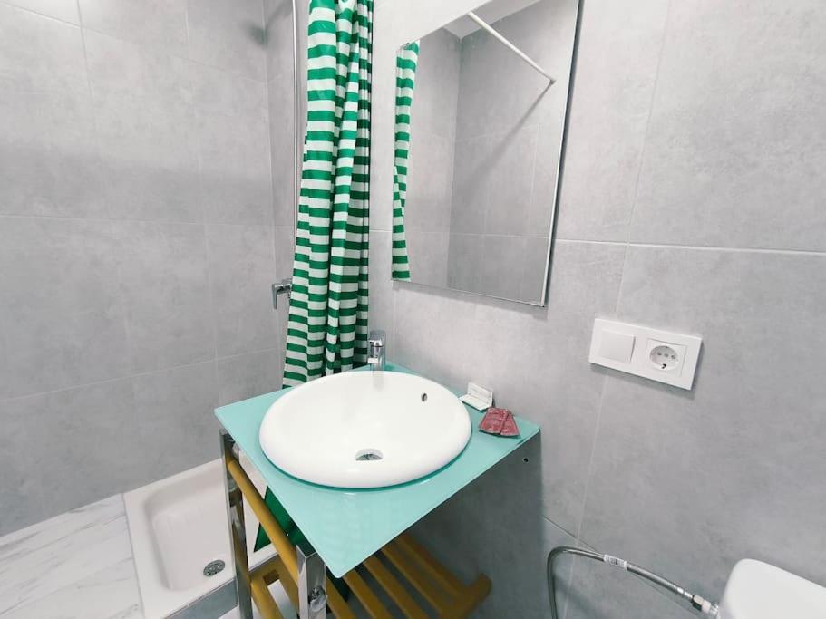 Apartamentos Carrillo 7 سانتا كروز دي تينيريف المظهر الخارجي الصورة